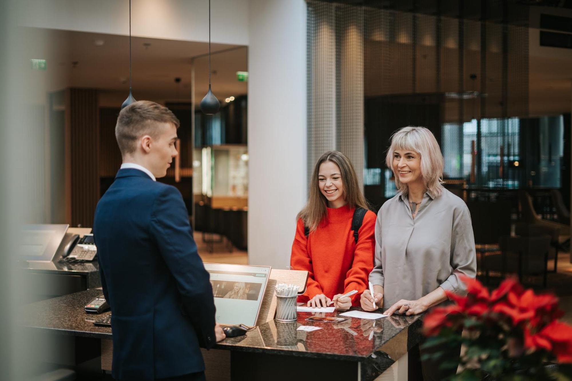 Tallink City Hotel Bagian luar foto
